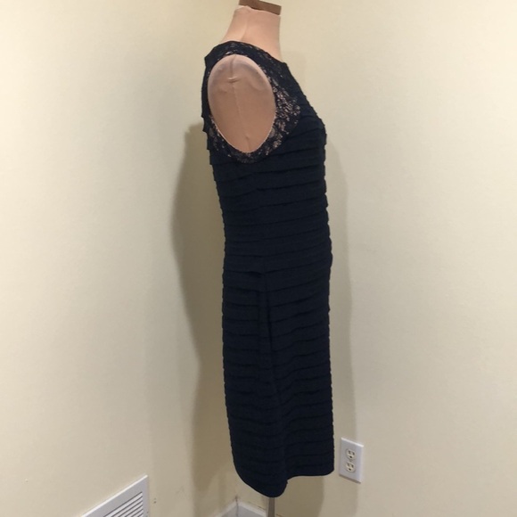 Adrianna Papell Dress Size US 10 Navy Blue Ribbed Floral Lace - Picture 4 of 10